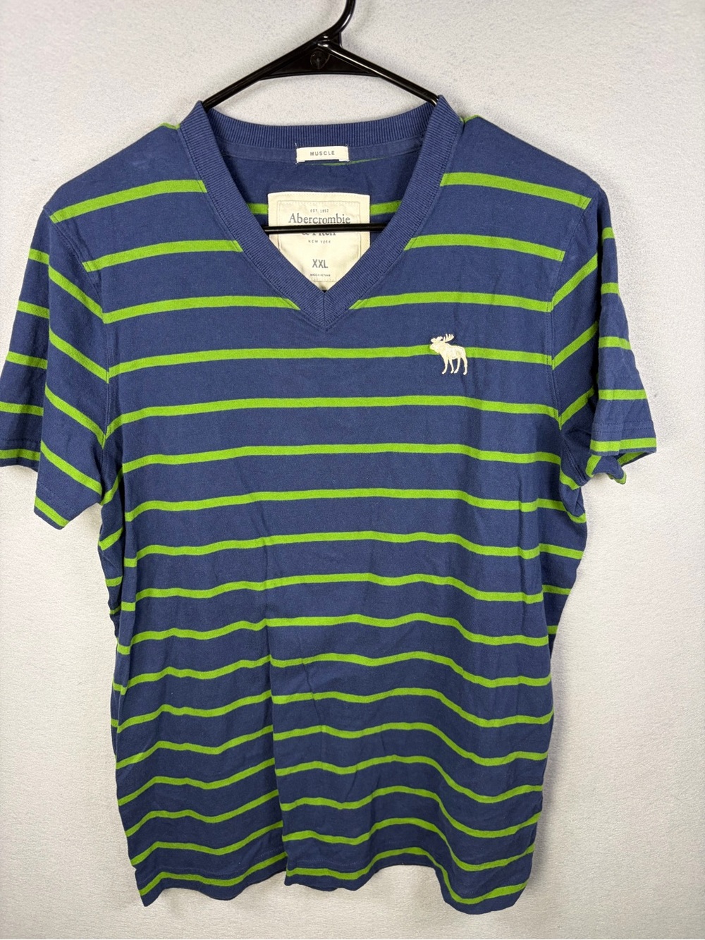 Vintage Abercrombie & Fitch Y2K Striped Muscle Fit V-Neck Tee - Size XXL